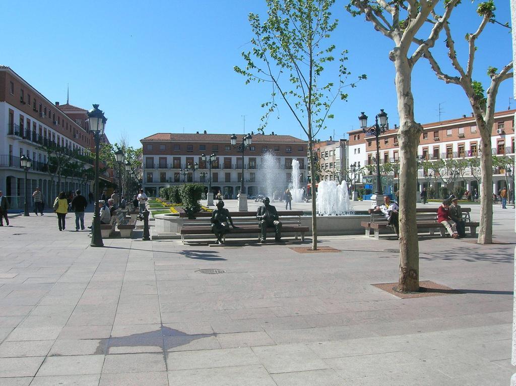 Hotel Hostal El Peine Torrejón de Ardoz Esterno foto